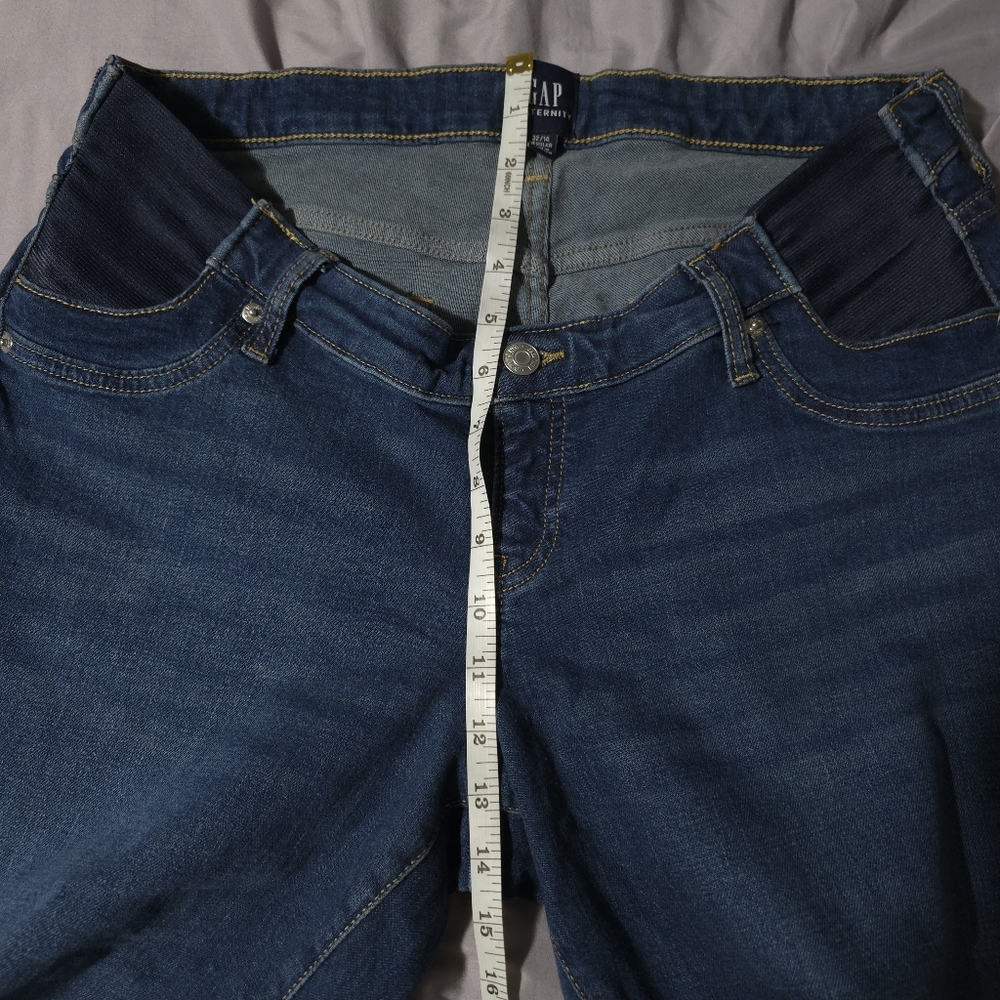 GAP Maternity Jeans, Inset Panel Girlfriend Jeans, Sz 32/14R, Medium Wash NWT - Picture 10 of 11